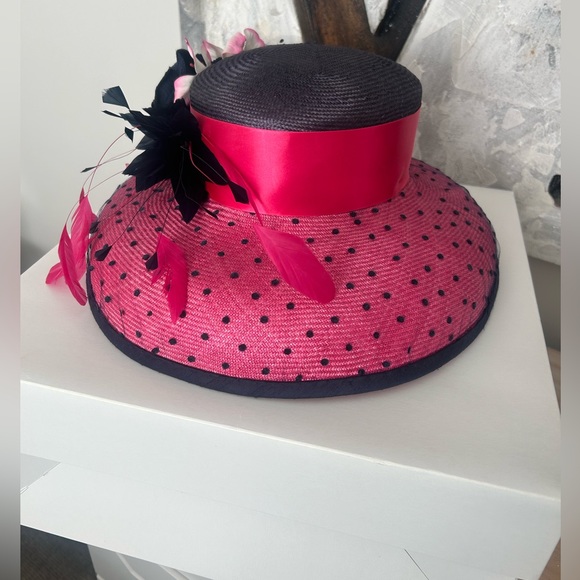 New Kentucky Derby Hat - Picture 2 of 6